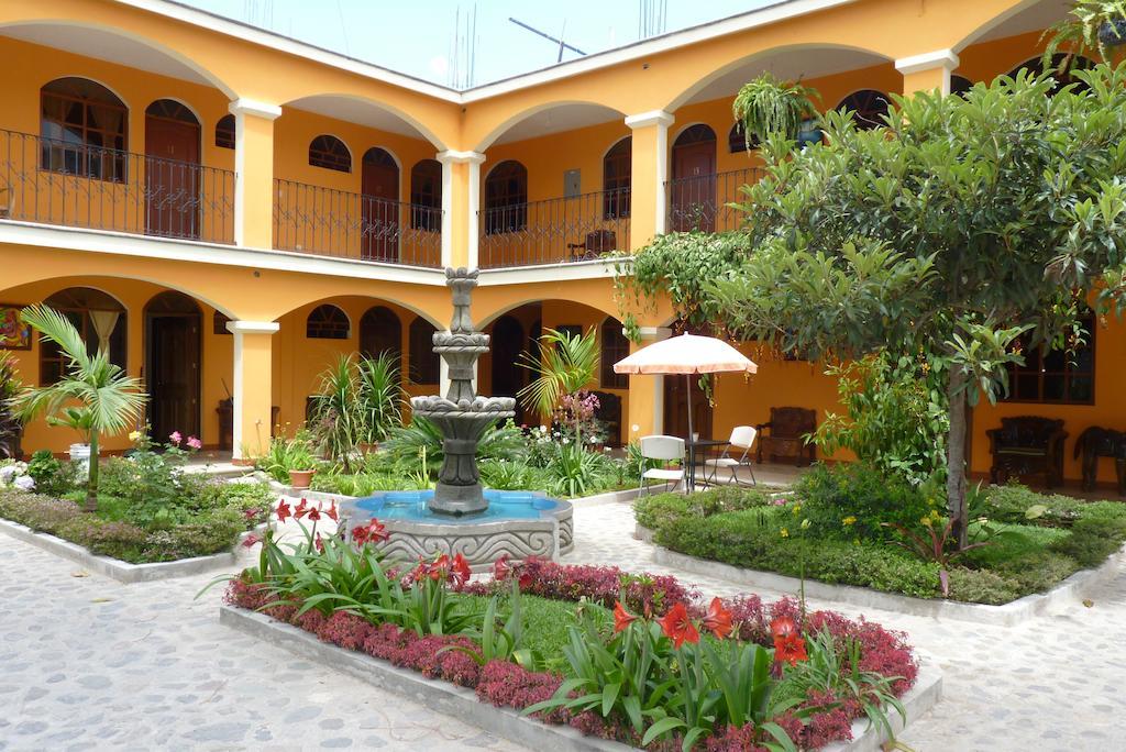 Hotel Posada Chinimaya Panajachel Exterior foto
